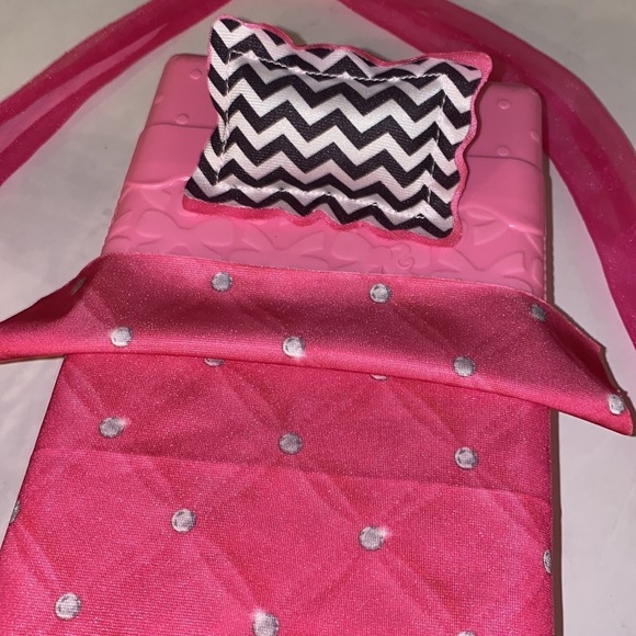 Barbie bed pink silver blanket black white pillow black chandelier pink drapes - Picture 12 of 14